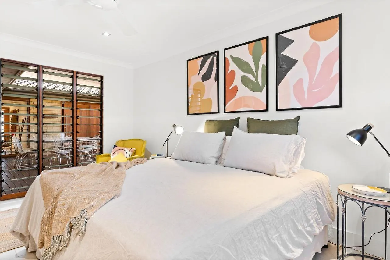 Florida On Carlyle Street Villa Byron Bay